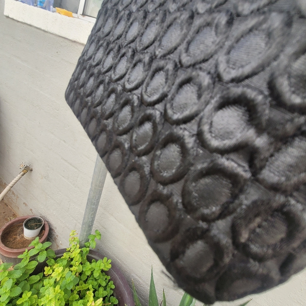 Prada Black Quilted Women's Bag - Picture 3 of 16